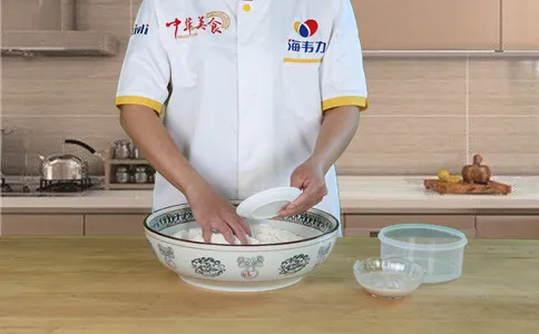馒头泡打粉,将泡打粉和面粉混匀