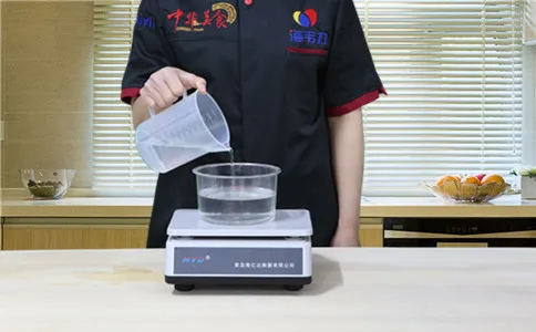 称量水