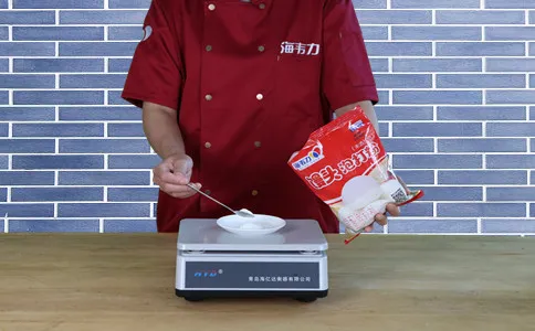 称量馒头泡打粉