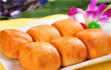 黄金千层花卷
