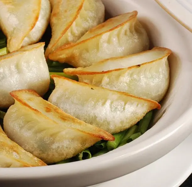 香蒜牛肉煎饺的做法步骤