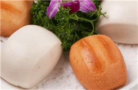 黑米面馒头