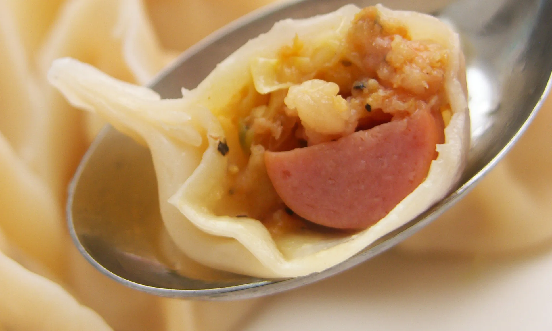 芹菜墨鱼水饺