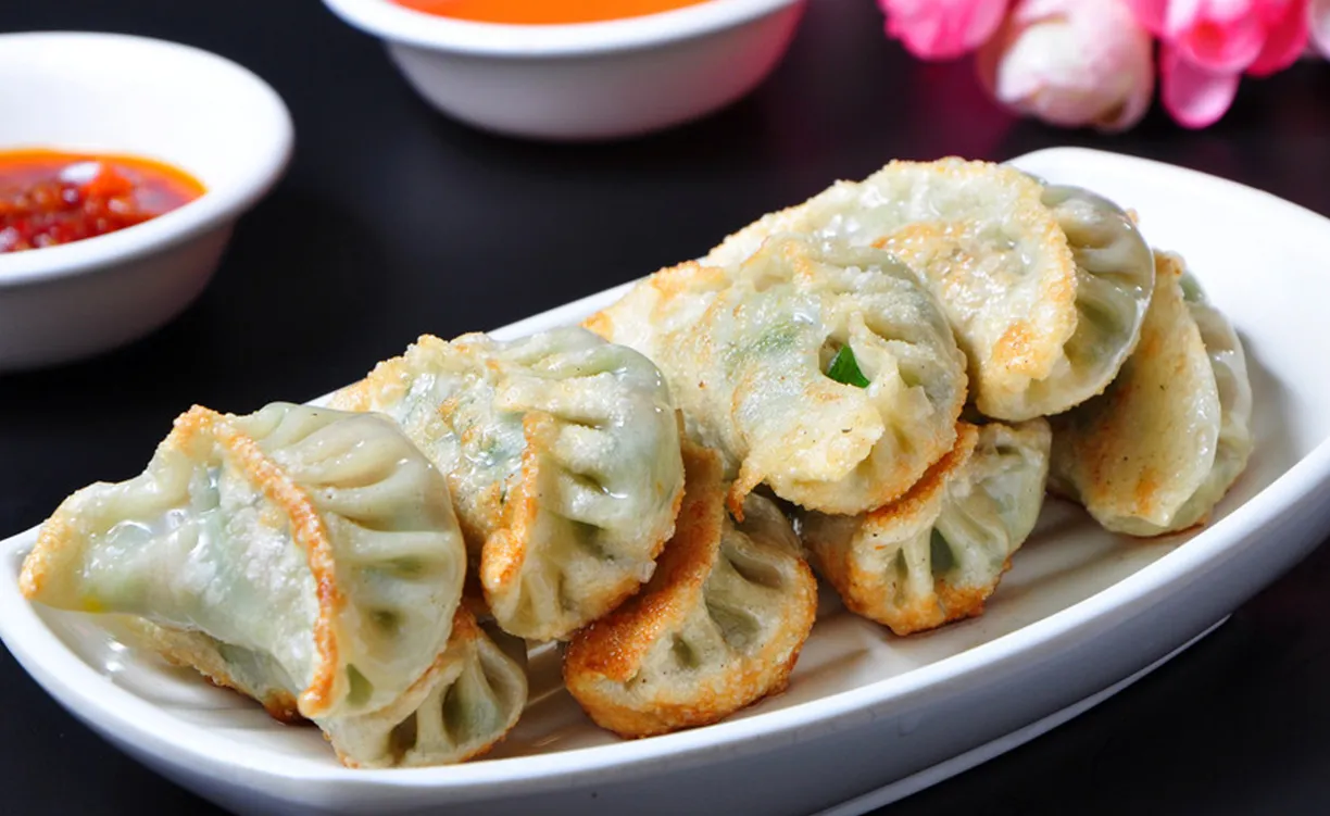 韭菜粉条蒸饺