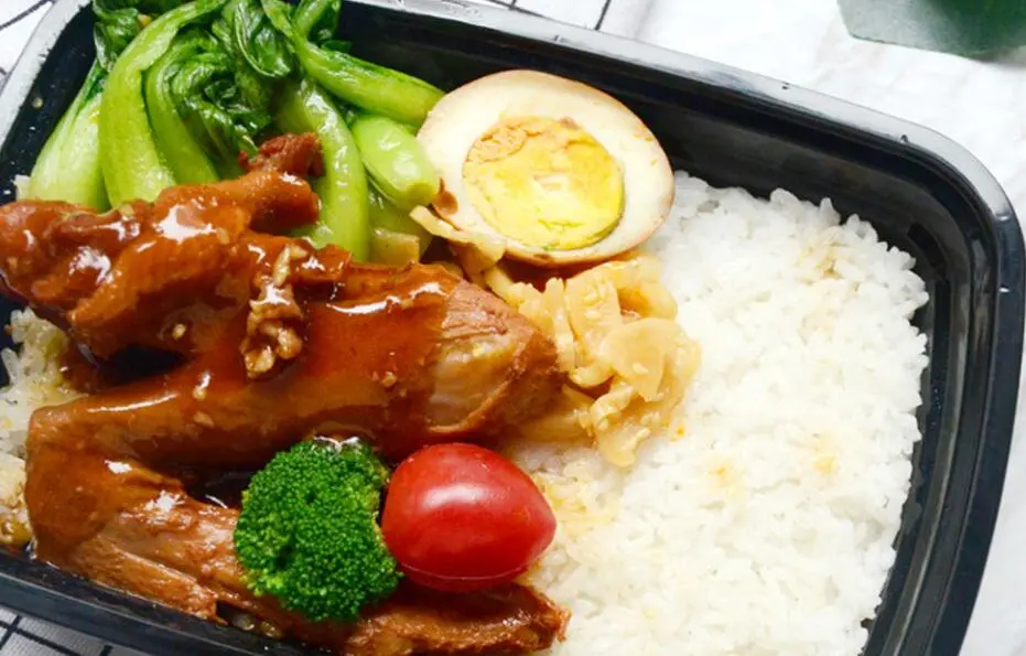 腊肉蛋炒饭的做法