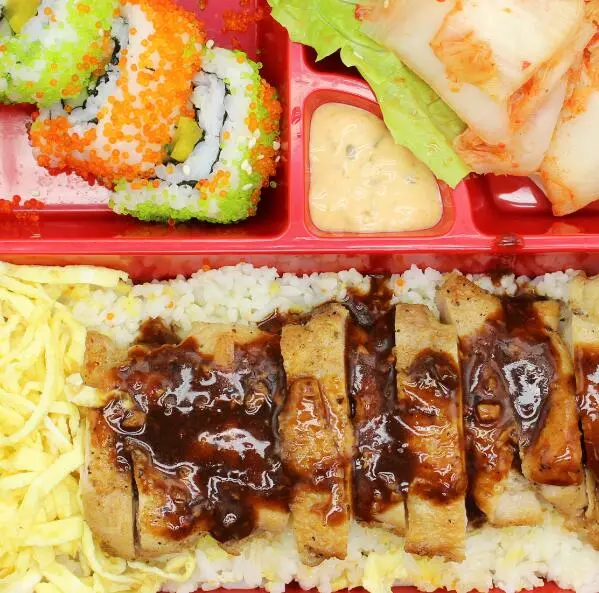 蛋饼饭卷的做法