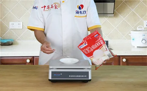 称量馒头泡打粉