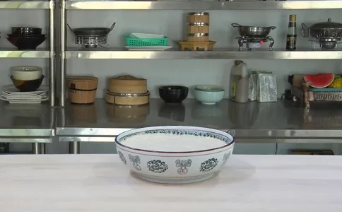 白面发糕发酵泡打粉的使用说明,和成面糊
