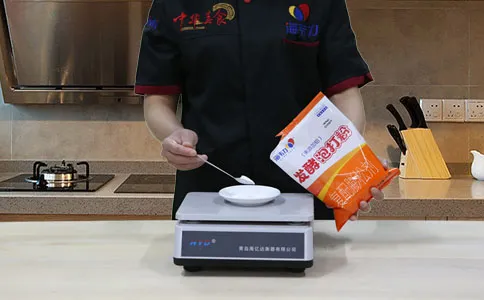 发面烤饼发酵泡打粉的使用说明,称量发酵泡打粉