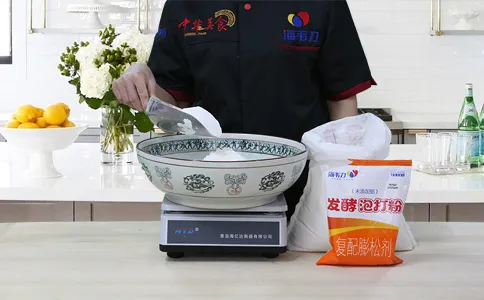 披萨面饼发酵泡打粉的使用说明,称量面粉