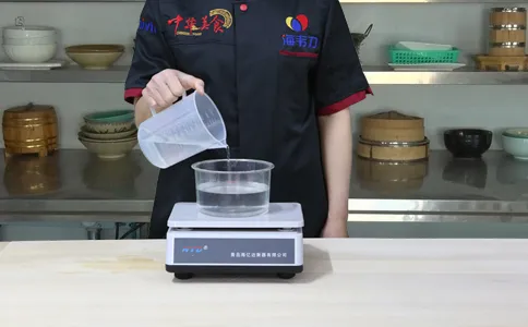 大米发糕发酵泡打粉的使用说明,称量水