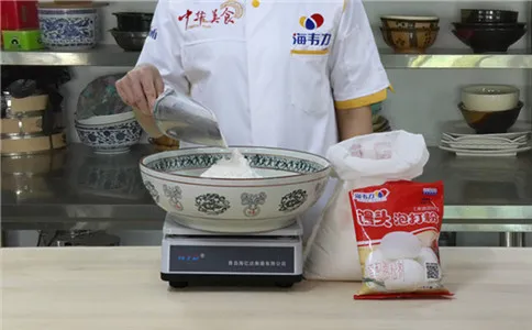 锅贴馒头泡打粉的使用说明,称量面粉