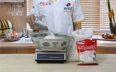 黄豆面馒头泡打粉的使用说明,称量面粉