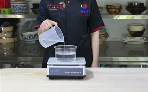 南瓜馒头泡打粉的使用说明,称量水
