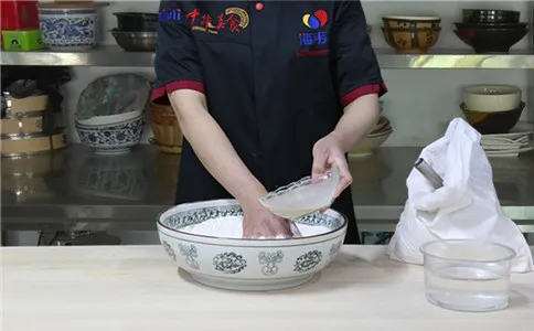 南瓜馒头泡打粉的使用说明,和面