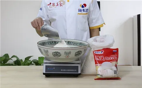 戗面馒头泡打粉的使用说明,称量面粉
