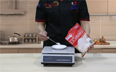 巧克力馒头泡打粉的使用说明,称量馒头泡打粉