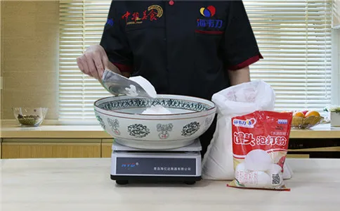 全麦面馒头泡打粉的使用说明,称量面粉