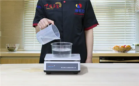 全麦面馒头泡打粉的使用说明,称量水