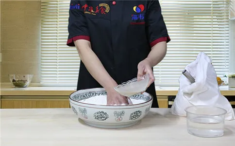 全麦面馒头泡打粉的使用说明,和面