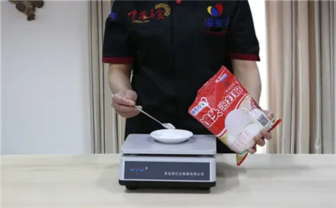 蔬菜馒头泡打粉的使用说明,称量馒头泡打粉