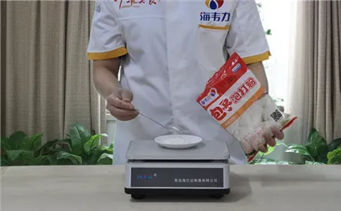 小笼包泡打粉的使用说明,称量小笼包泡打粉