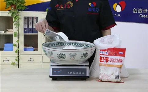 水煎包泡打粉的使用说明,称量面粉