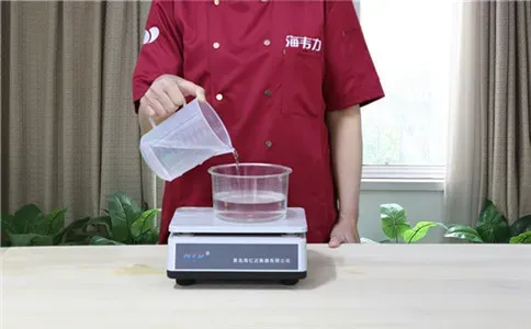 糖三角泡打粉的使用说明,称量水
