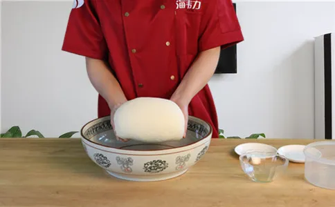 油饼膨松剂的使用说明,和成光滑面团 油饼膨松剂的使用说明,和成光滑面团