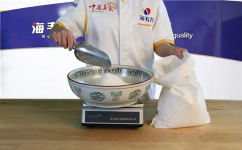 烩面坯增筋剂的使用说明,称量面粉
