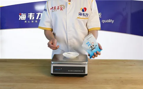 烩面坯增筋剂的使用说明,称量食盐