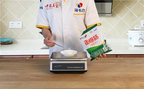 水饺皮增筋剂的使用说明,称量水饺皮增筋剂