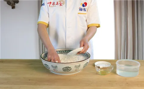 混合膨松剂