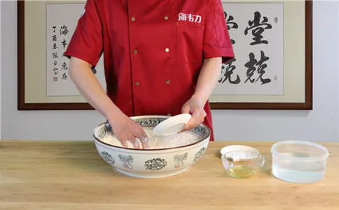 混合膨松剂