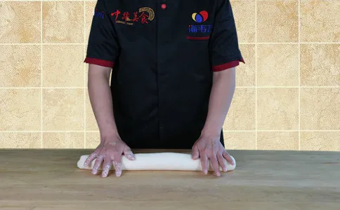 馒头泡打粉的使用说明,搓条