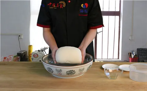 和成光滑面团