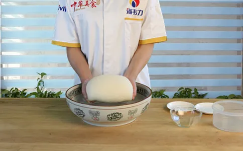和成光滑面团