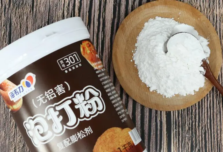 膨松剂是泡打粉吗_膨松剂是不是泡打粉