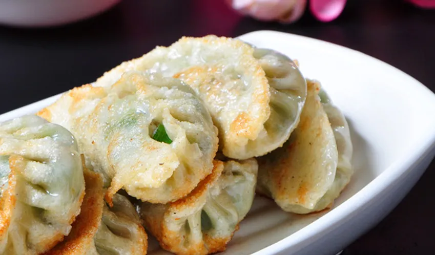 鲜虾韭黄饺的做法