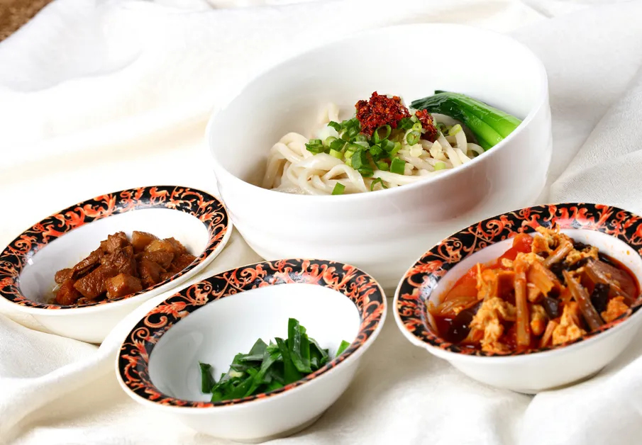 辣子鸡块面