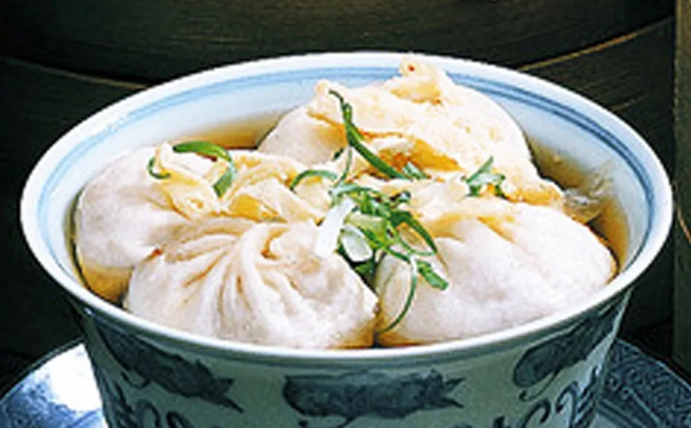 蟹黄鲜肉小笼包