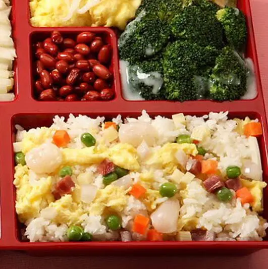 草菇蔬果炒饭的做法步骤
