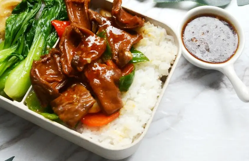 饭酥虾仁豆腐的做法步骤
