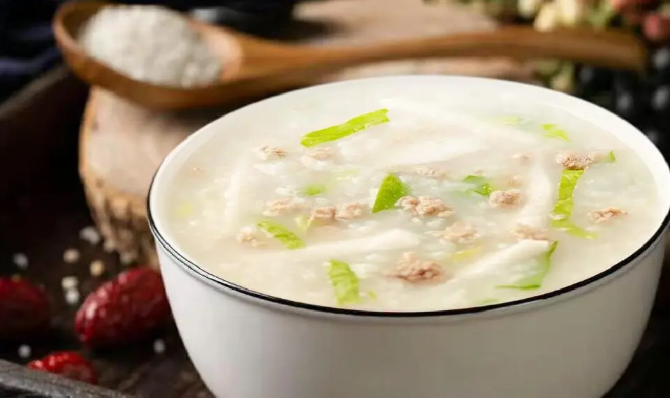 蜜果糯米冰粥的做法