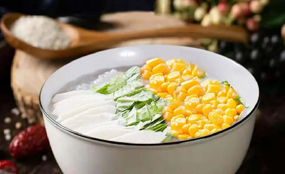 牛奶薏米果仁粥的做法