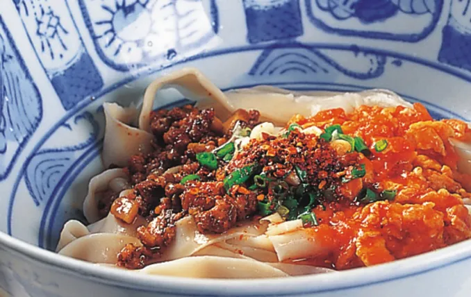 生菜蟹肉炒面的做法