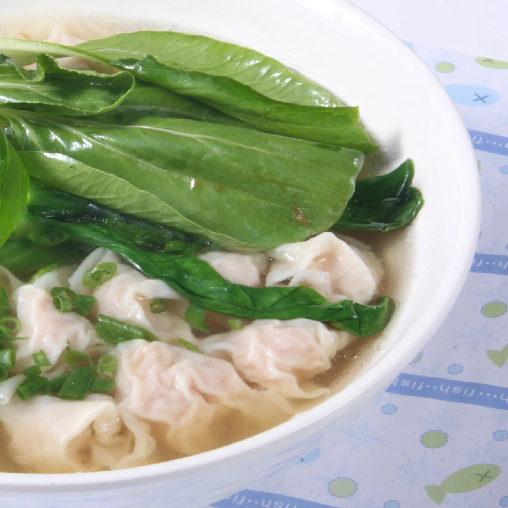 韭黄鱼肉馄饨的做法