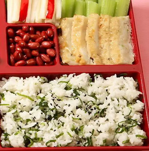 葱酥糯米鸡丝饭