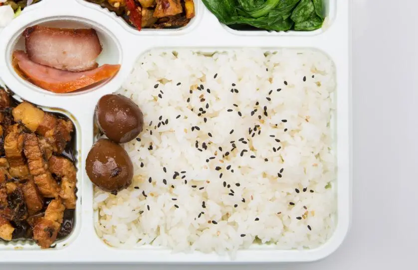 腊肉多味蒸饭