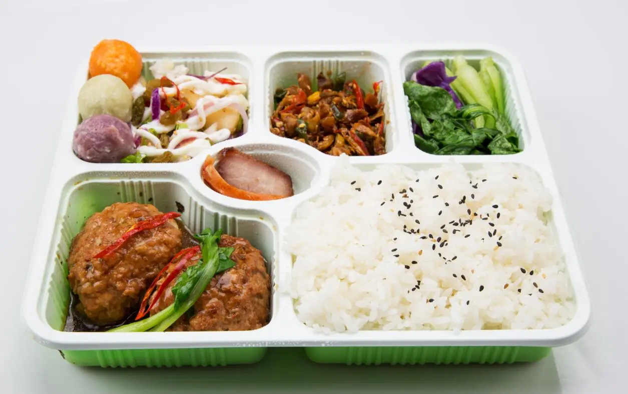 青菜土豆拌饭